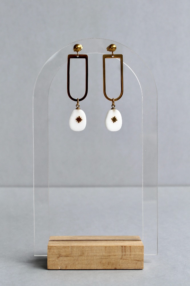 BALL STUDS - (U) QUARTZ COLLECTION