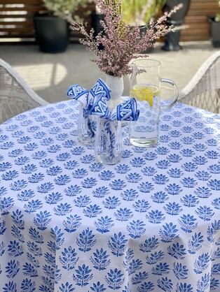 Blue/white round tablecloth 180cm