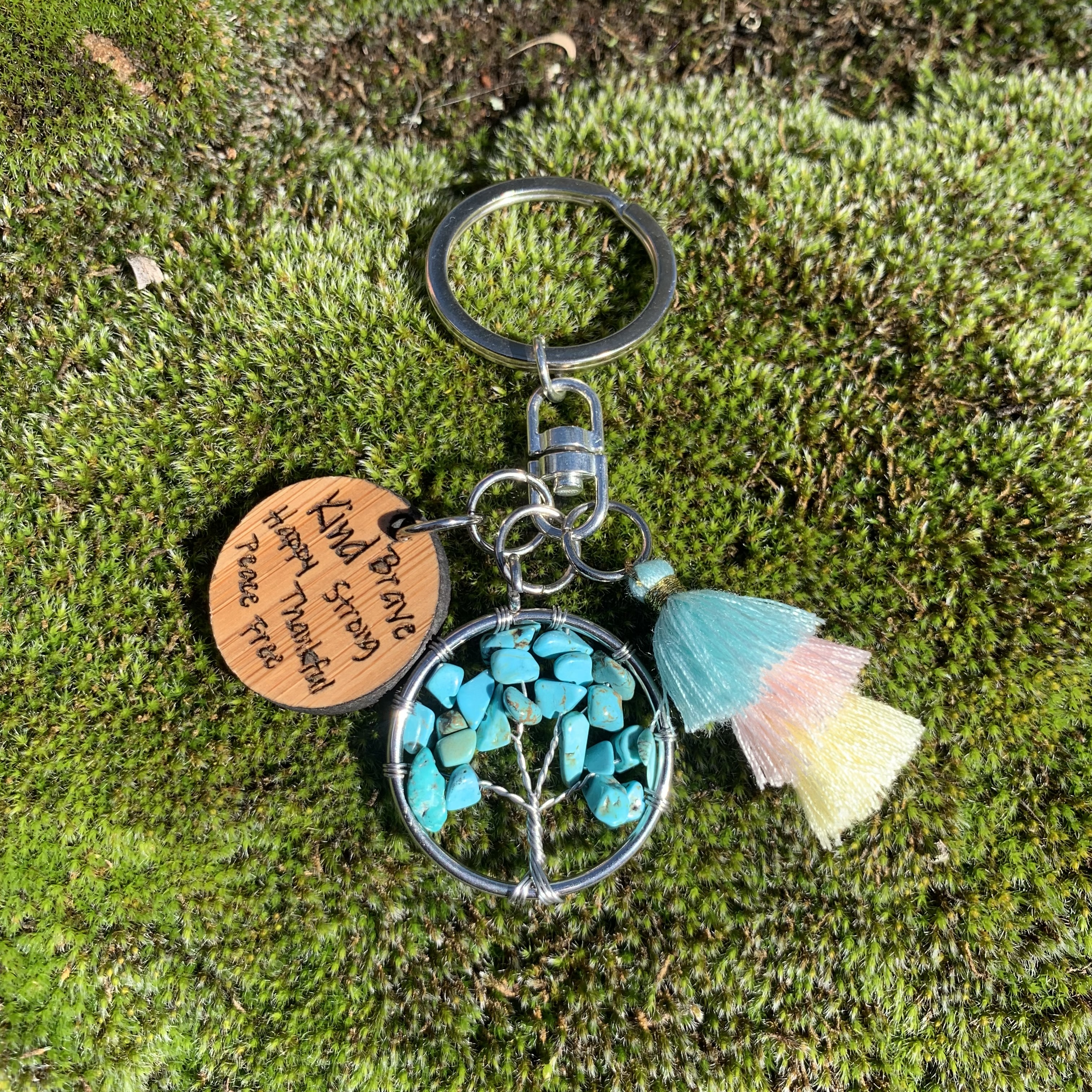 GEMSTONE KEYRINGS WITH DISPLAY