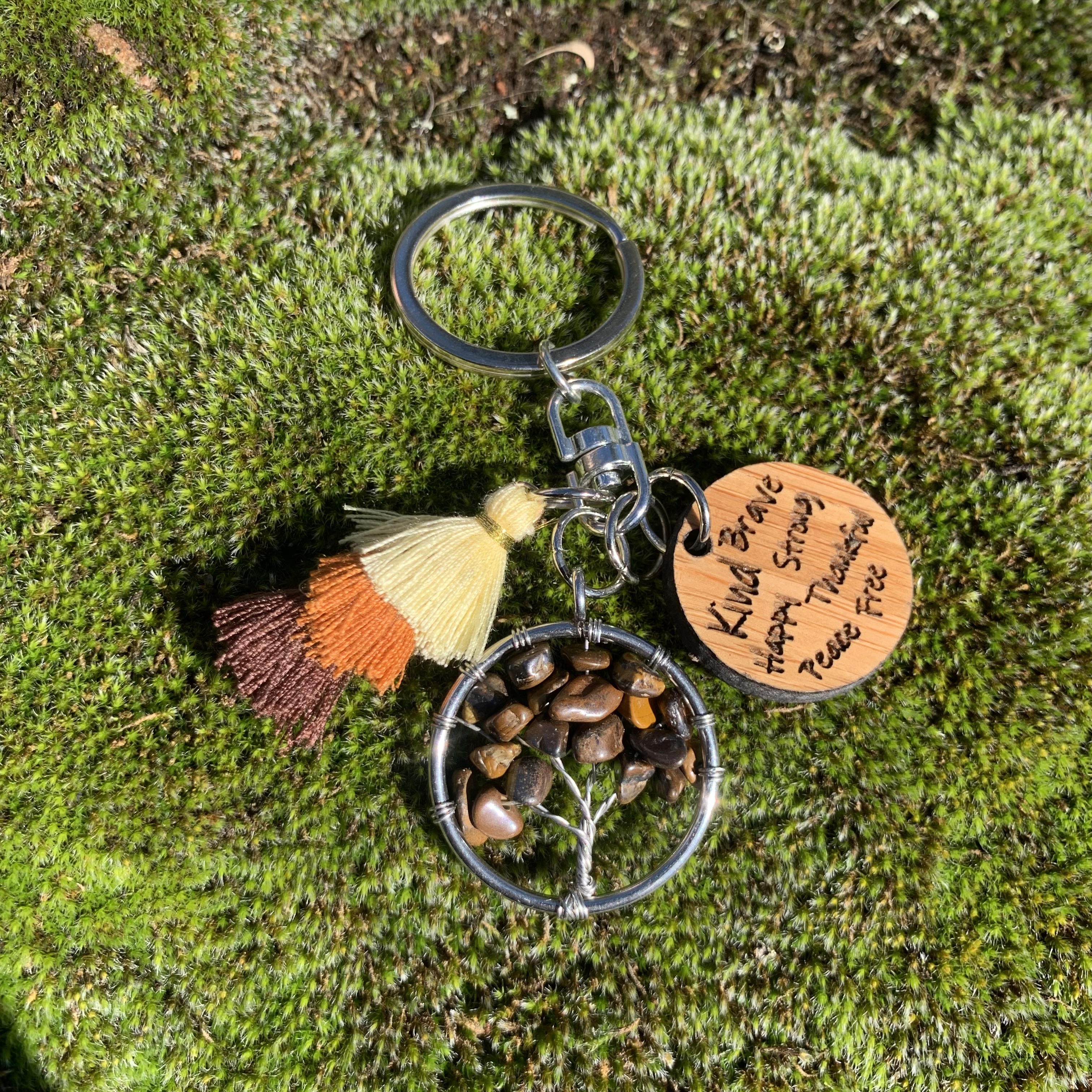 GEMSTONE KEYRINGS WITH DISPLAY