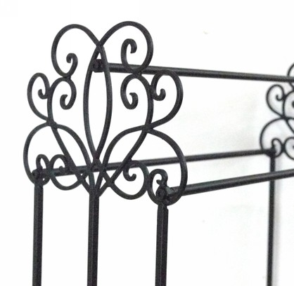 KA3158-B - Black iron towel rack w/ shelf