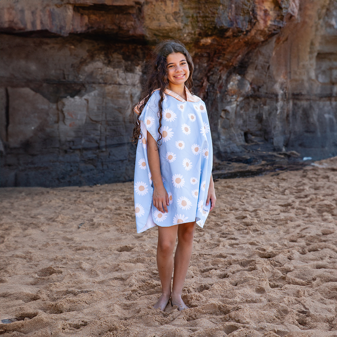 Sand Free Kids Hooded Towel - Daisy