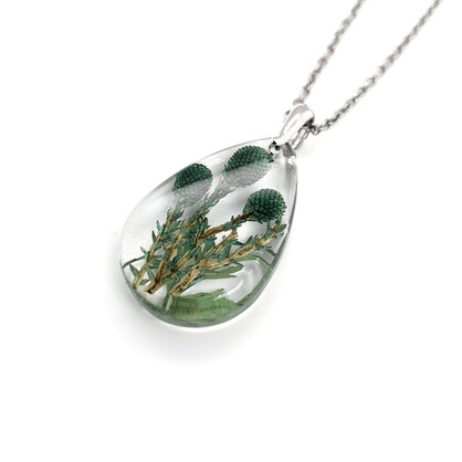 BOTANIGEM Button Bush Necklace