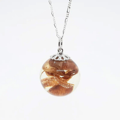 BOTANIGEM Honey Dip Necklace