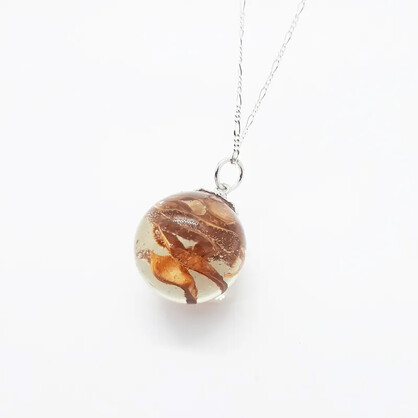 BOTANIGEM Honey Dip Necklace