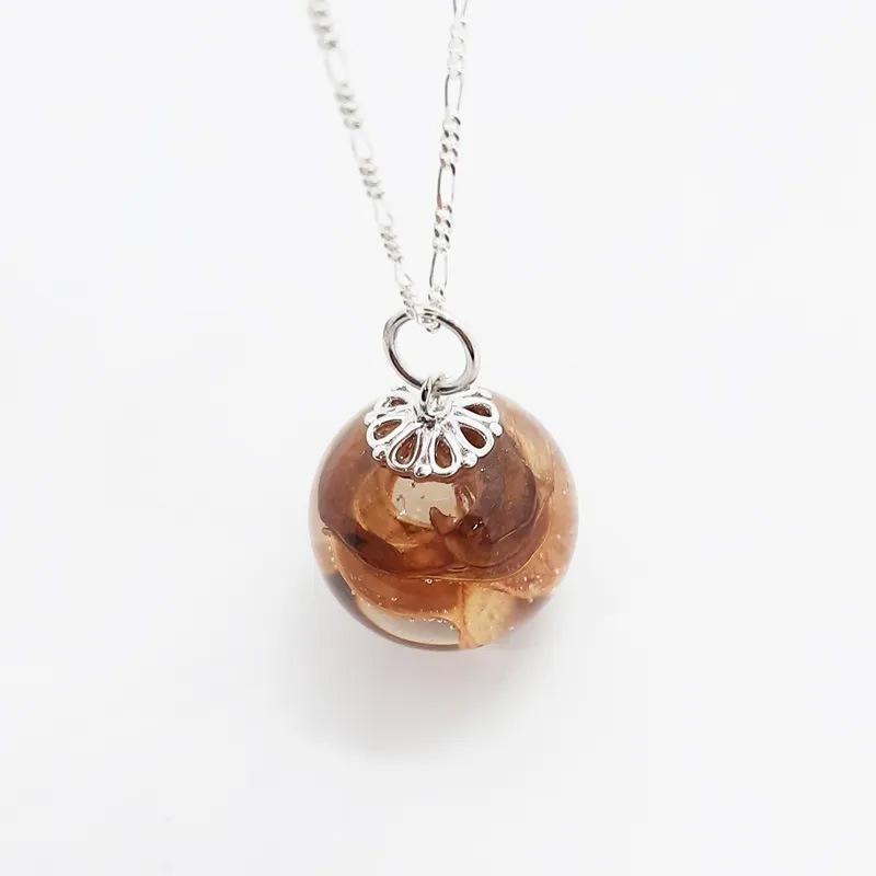 BOTANIGEM Honey Dip Necklace