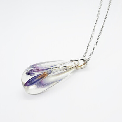 BOTANIGEM Mauvember Agapanthus Flower Necklace