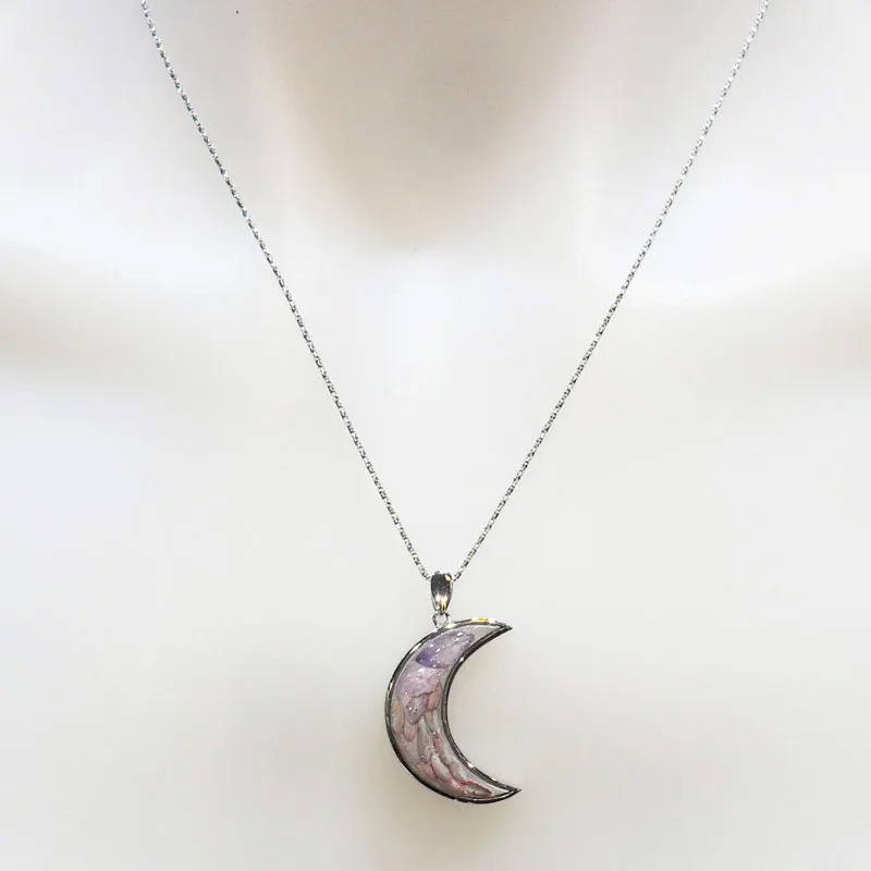 BOTANIGEM Pale Moon Necklace