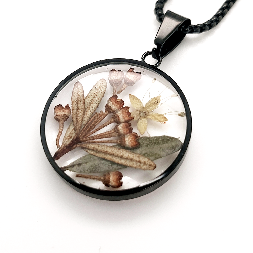 BOTANIGEM Woodland Rust Necklace