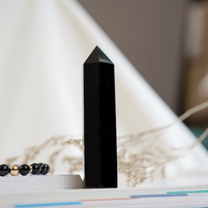 Black Obsidian Crystal Tower Point Generator - Protection