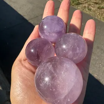 Amethyst Sphere: Serenity & Balance (Natural Crystal - Stress Relief)