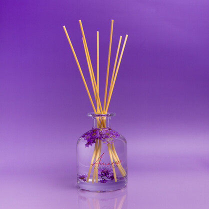 Reed Diffuser: Black Amber & Lavender