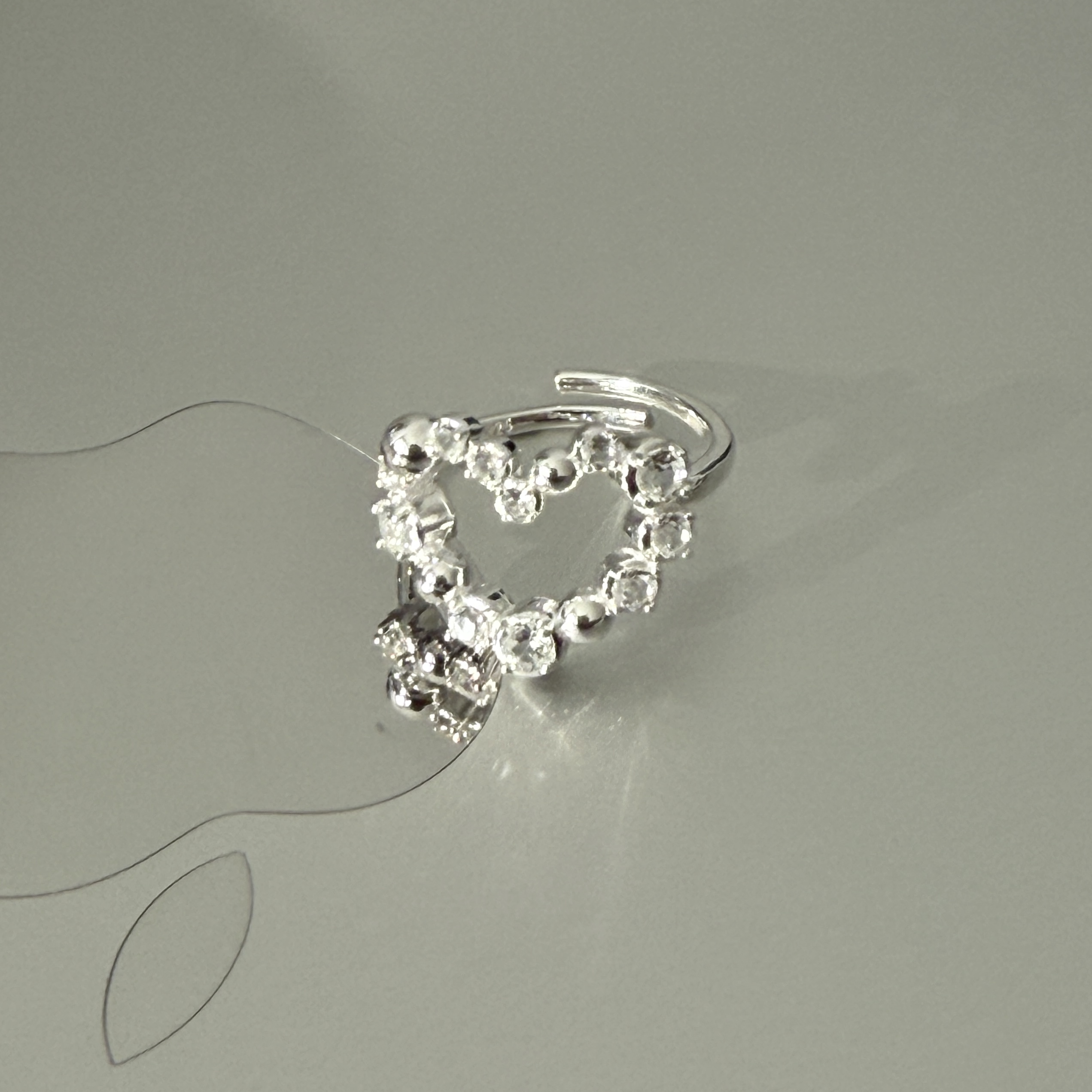 Vero heart ring