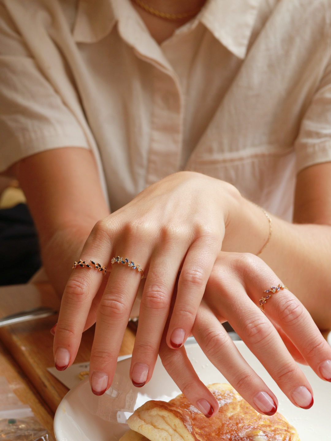Adeline leaf ring (black)