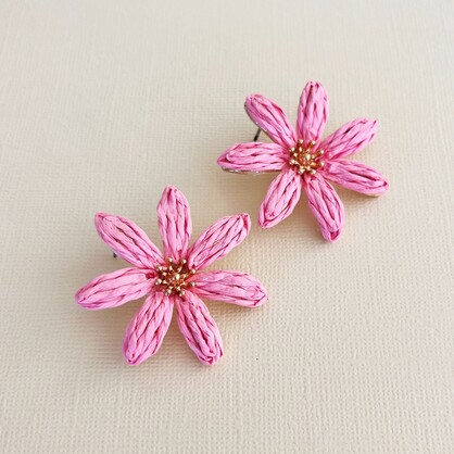 Tahitian Gardenia Earrings | Pink