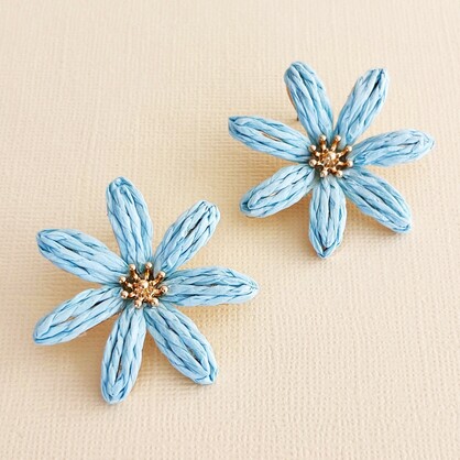695 Tahitian Gardenia Earrings | Blue