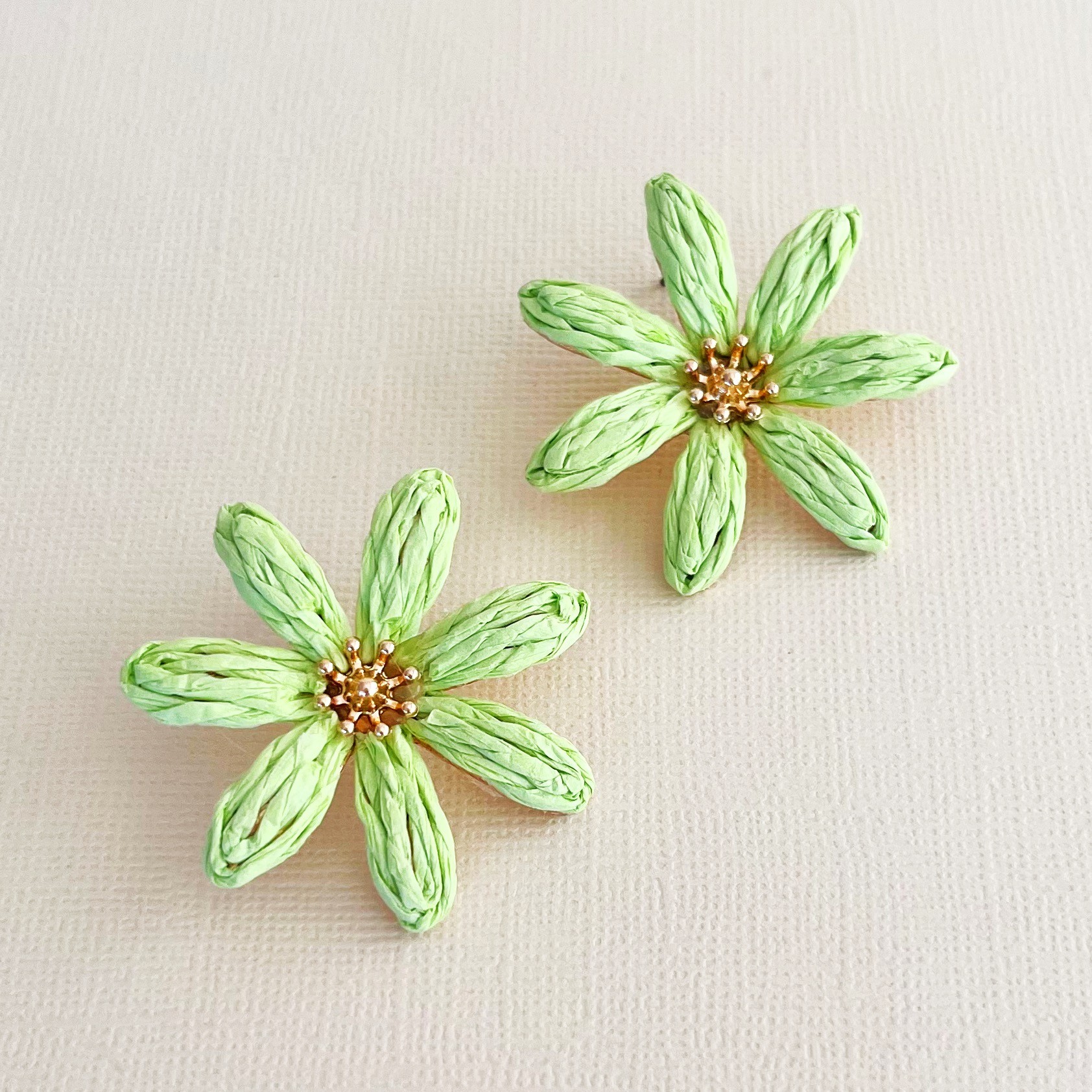 Tahitian Gardenia Earrings | Green