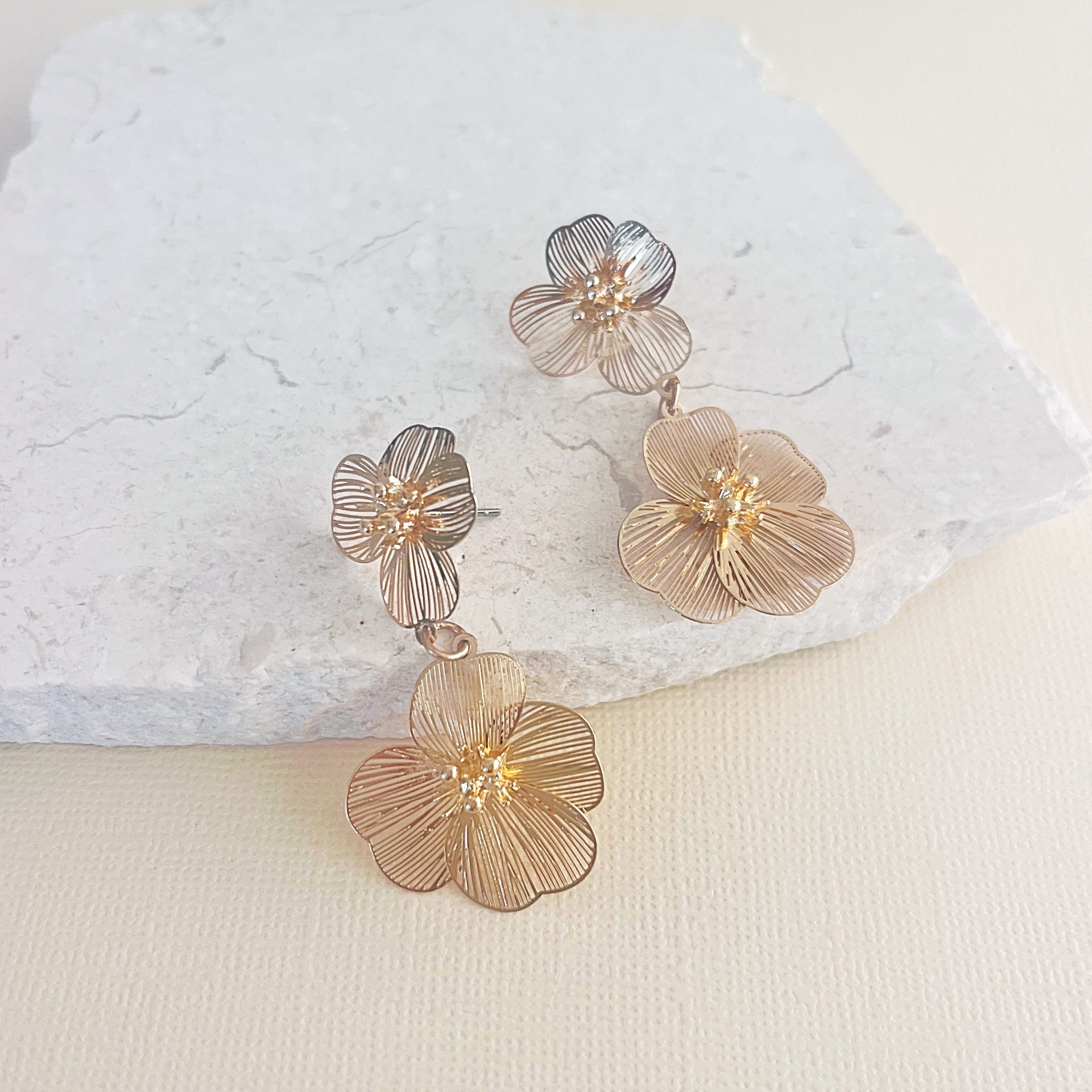 Mini Ivanna Earrings | Gold