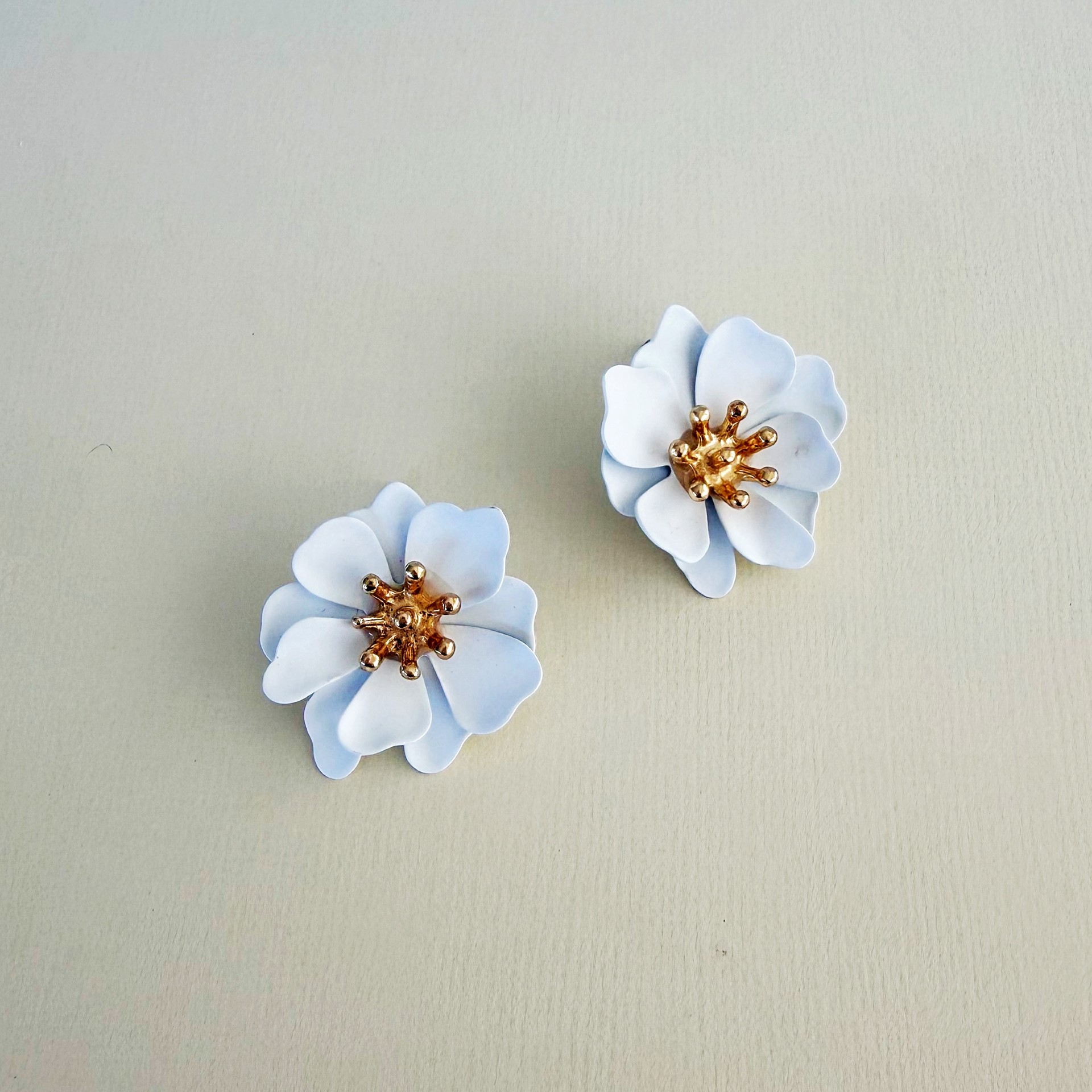 Colette Earrings | White