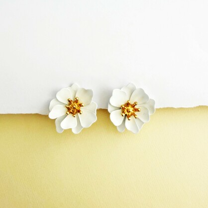 Colette Earrings | White