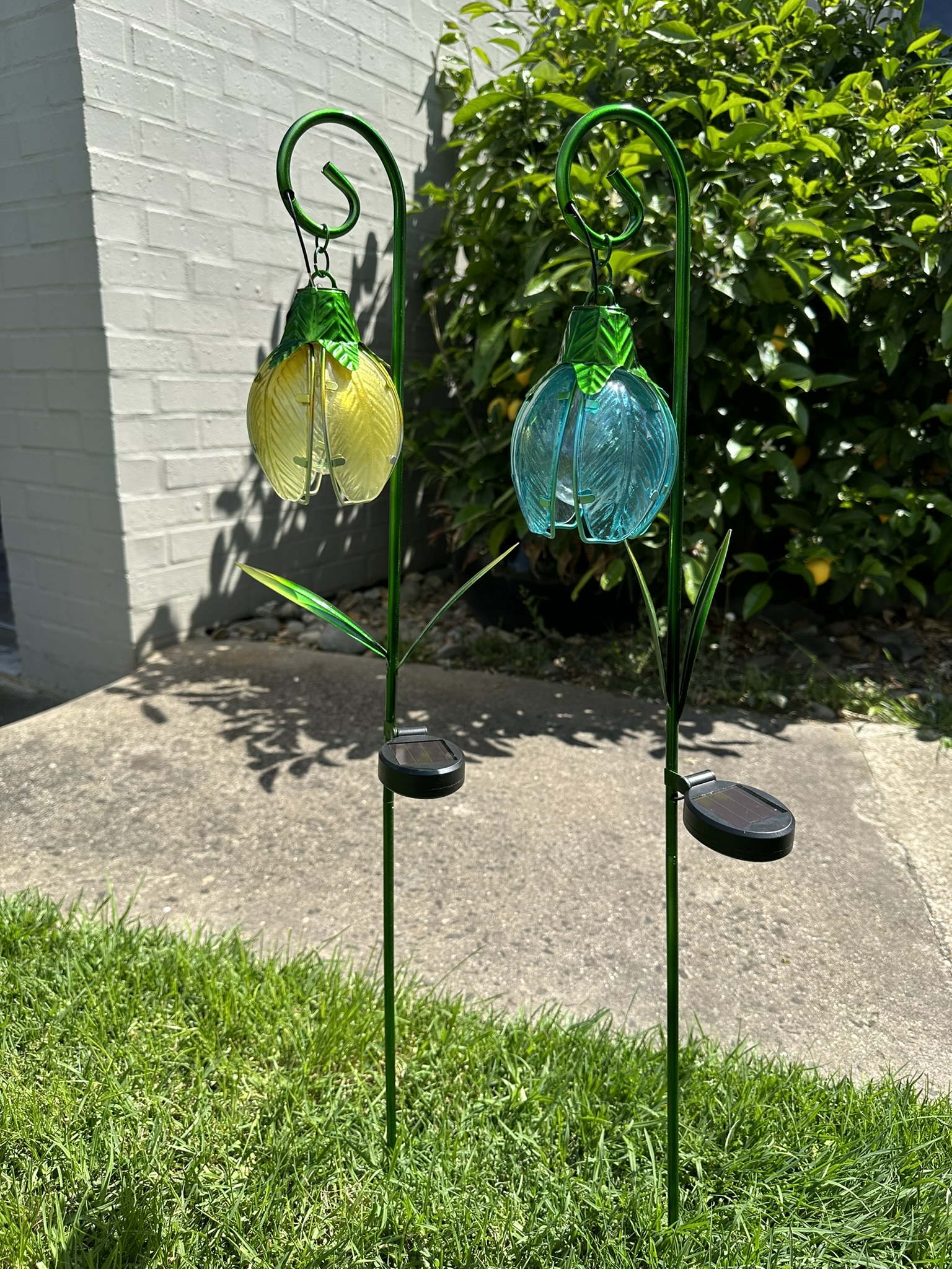 Set of 2 Hanging Glass Flower Solar Light