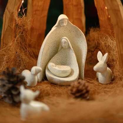 RESIN NATIVITY SET