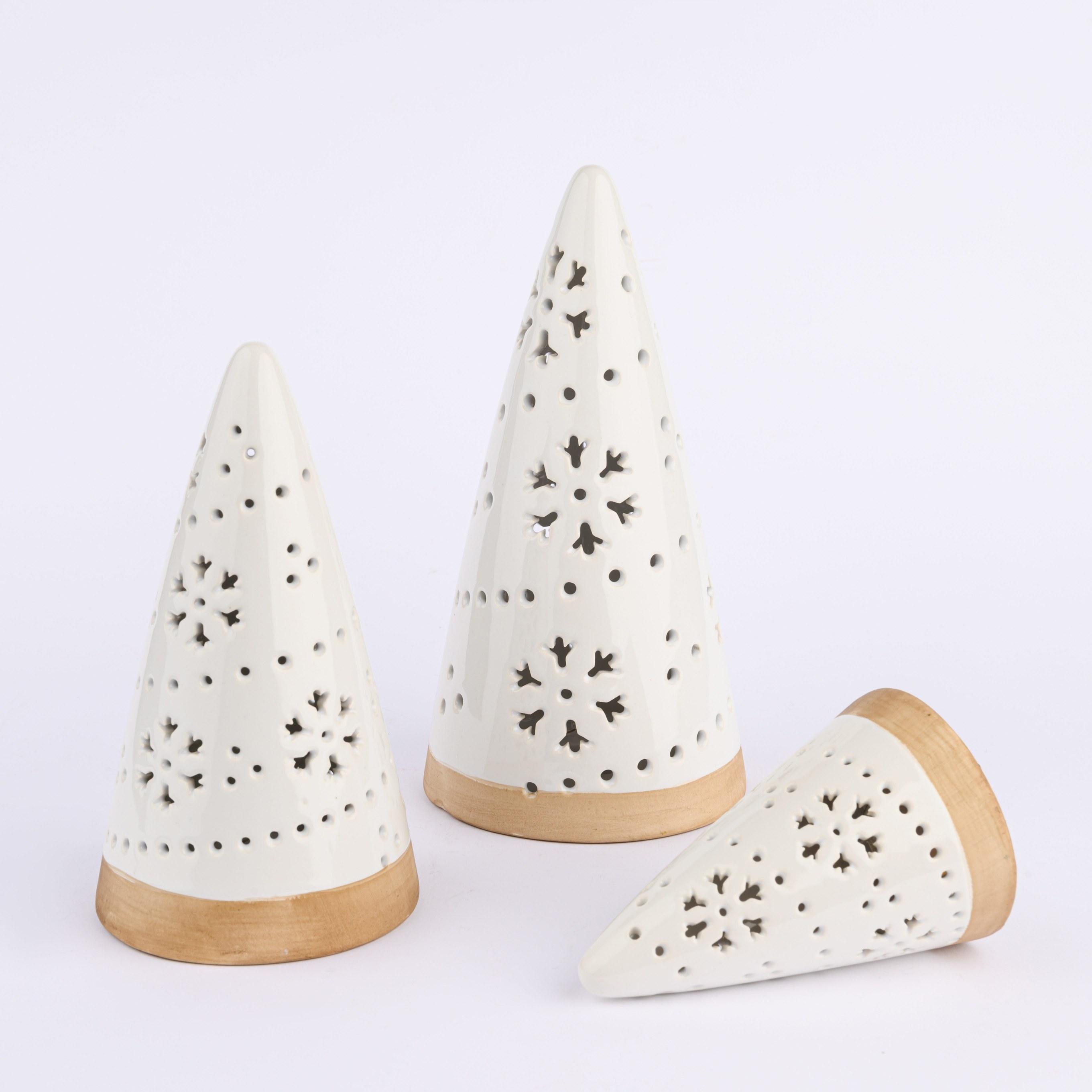 PORCELAIN X'MAS WHITE CHRISTMAS TREE WITH LED LIGHT