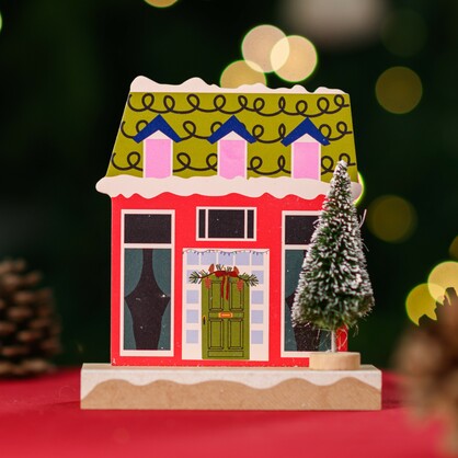 Wooden Christmas House Tabletop Decor With Wreath Door