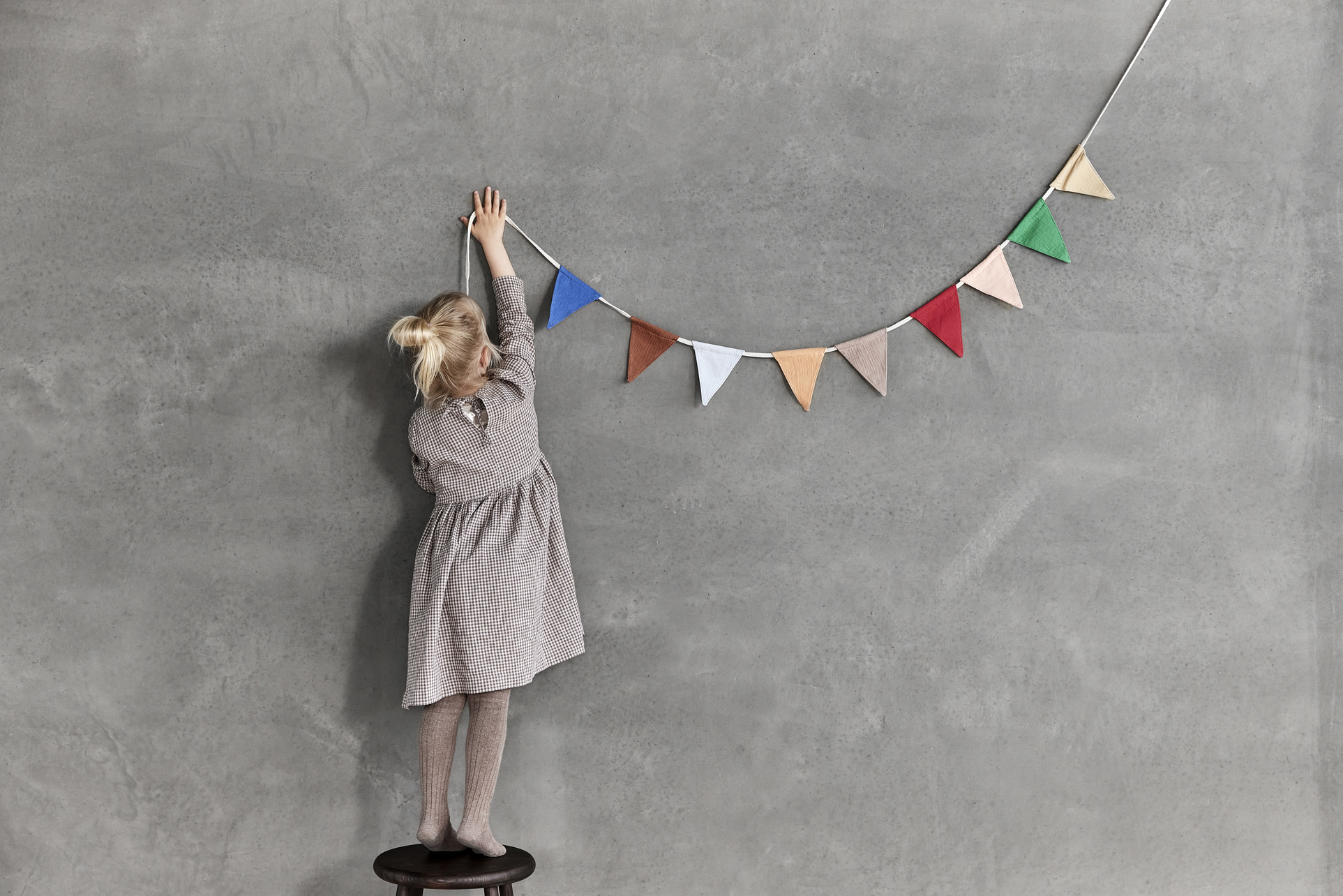 Moni Muslin Garland - Multi Bright