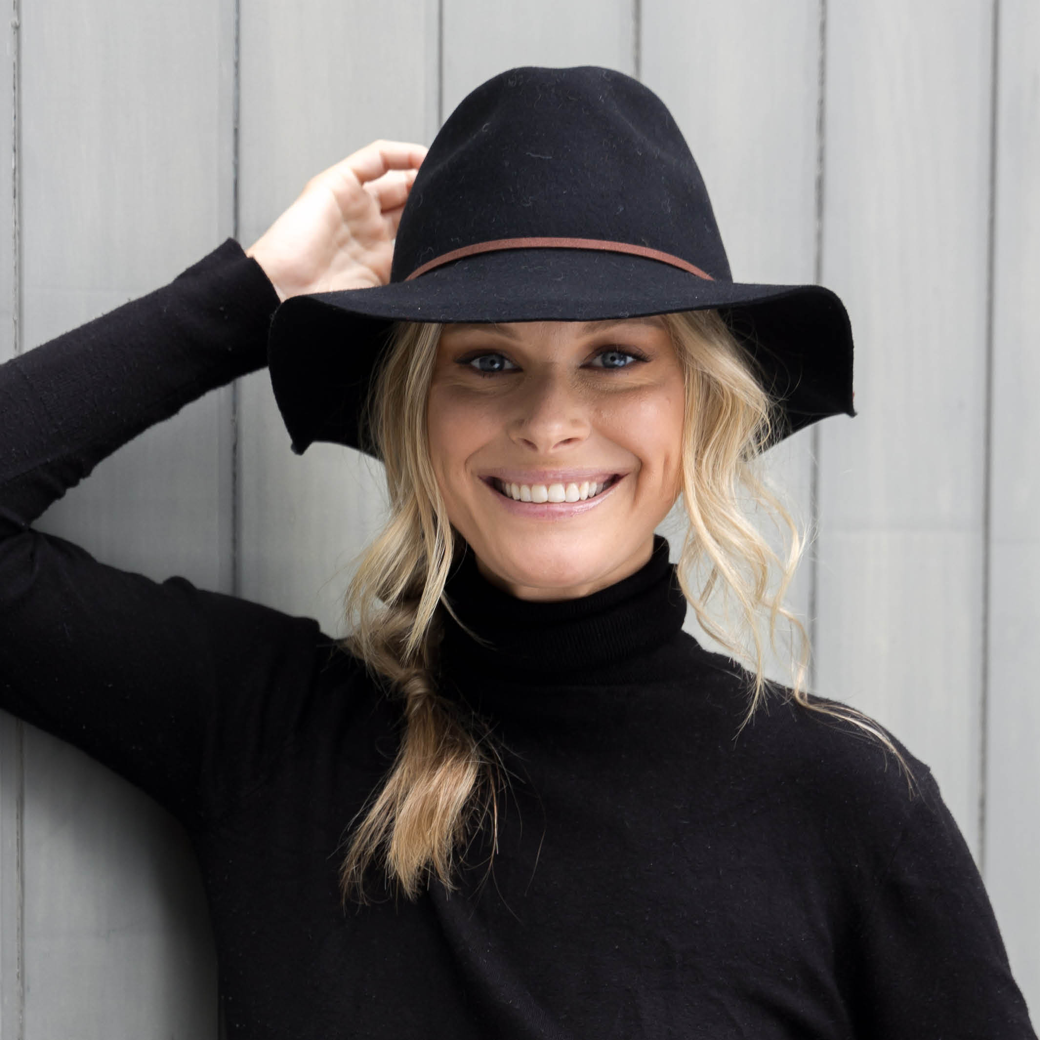 RW080 BLACK 60CM (L/XL) - HELICON FEDORA