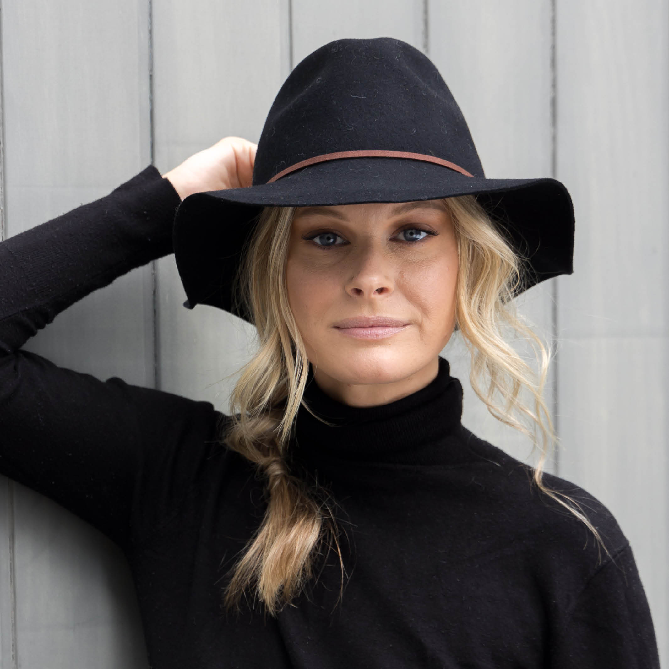 RW080 BLACK 60CM (L/XL) - HELICON FEDORA