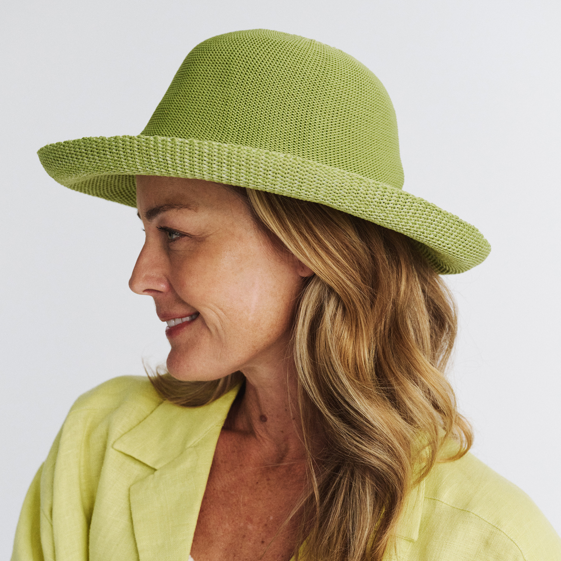 R35L LIME GREEN 58CM (M/L) - CLASSIC BRETON - LINED