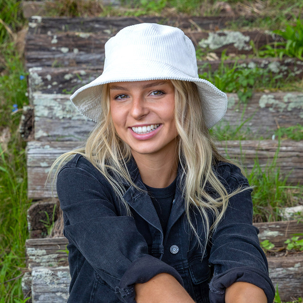 RL656 IVORY 58CM (M/L) - BENITA BUCKET