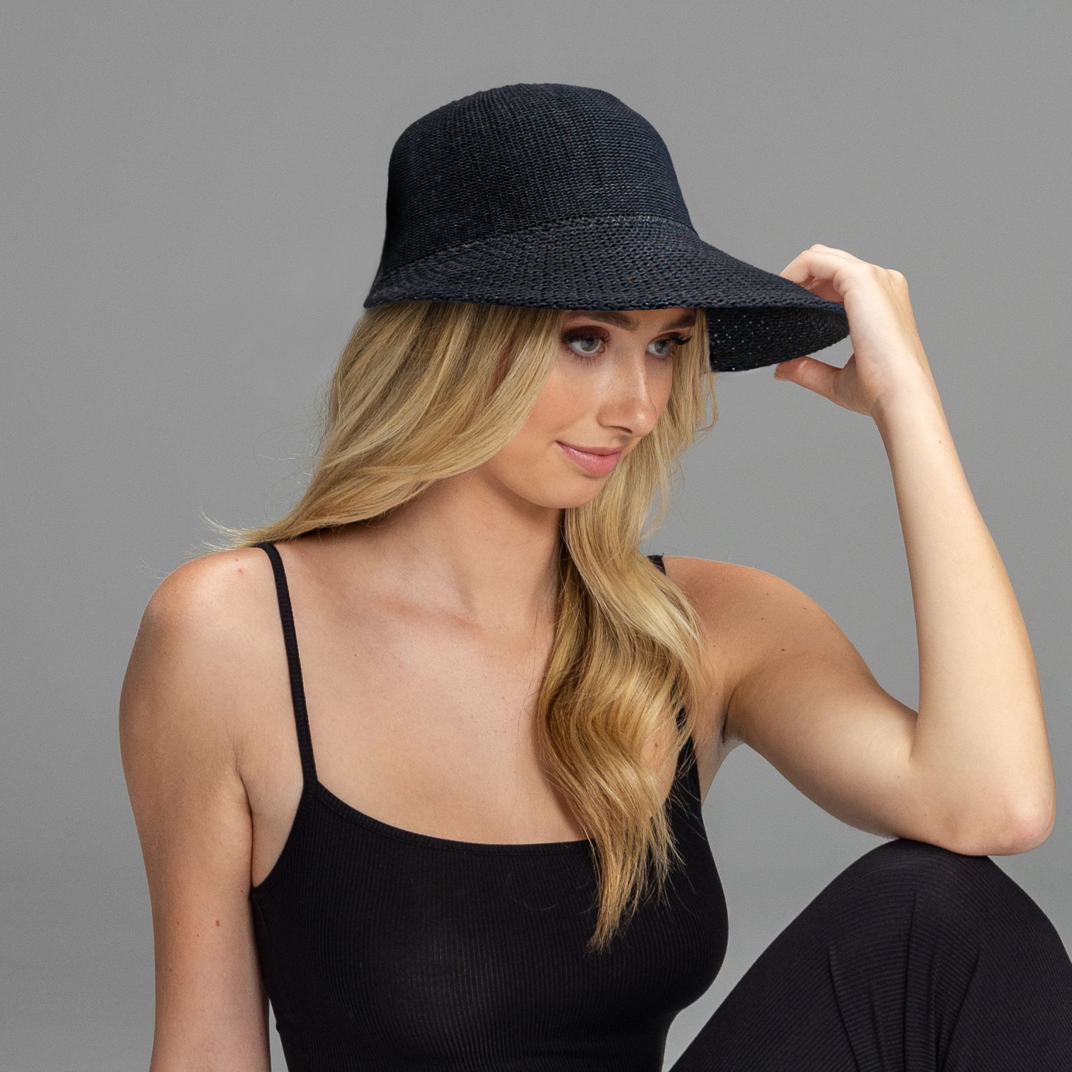 RL833 BLACK 58CM (M/L) - CARLEY CAP