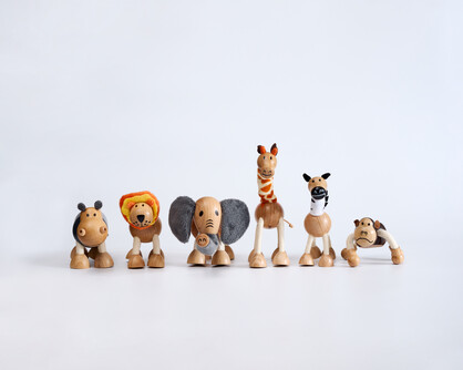 Roaming Mountains Bundle – 6 Safari Anamalz in Gift Crate