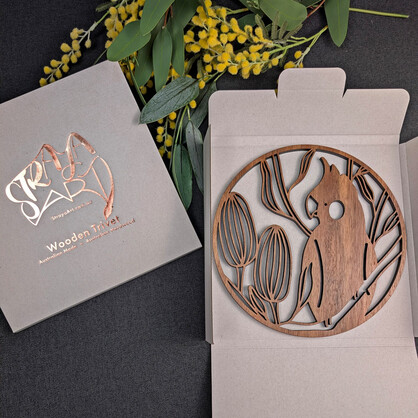 Black Cockatoo: Australian Wooden Trivet / Pot Stand (Large)