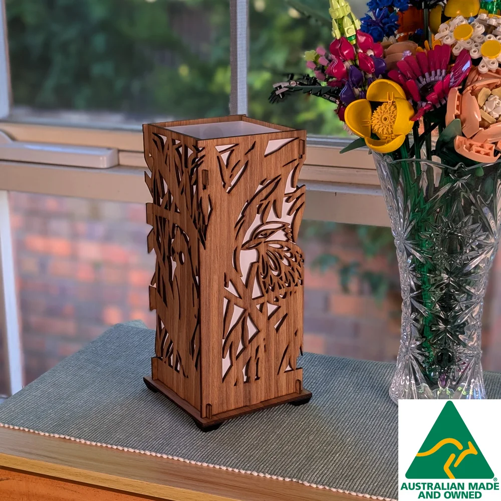 Aussie Birds: Australian Hardwood Lamp