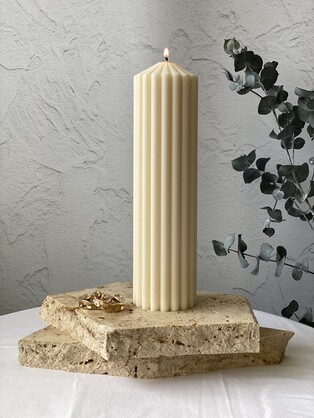 Luxe 26 Eco-Friendly Pillar Sculptural Soy Wax Candle
