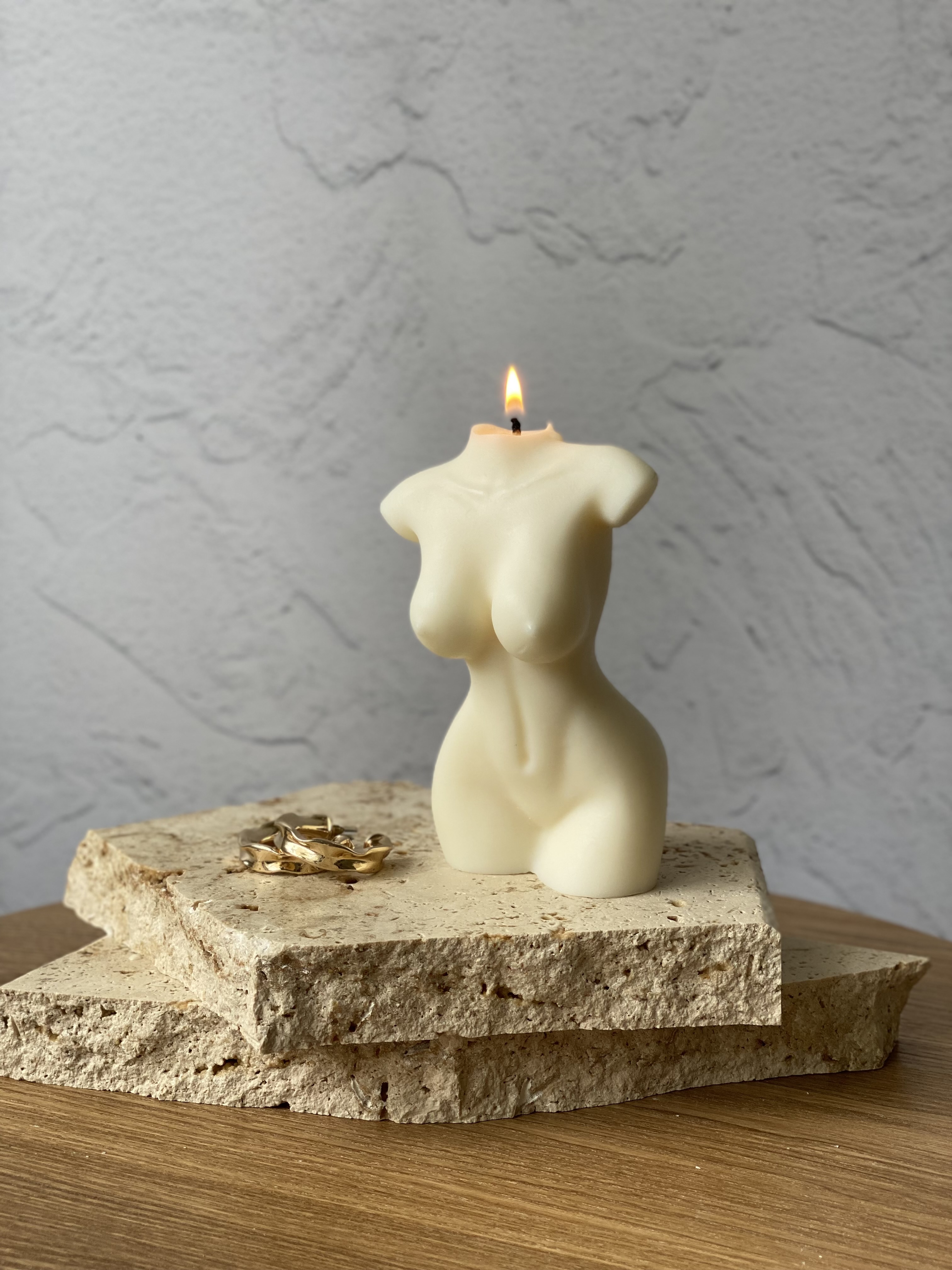 Lush 15 Eco-Friendly Body Sculptural Soy Wax Candles
