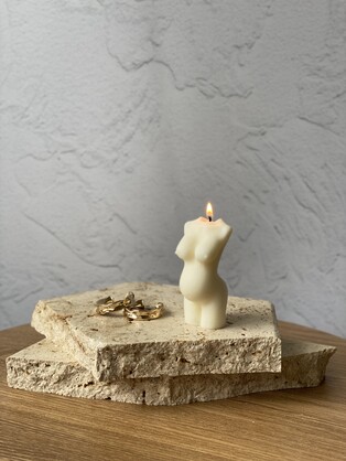 Mama Eco-Friendly Pregnant Body Sculptural Soy Wax Candle
