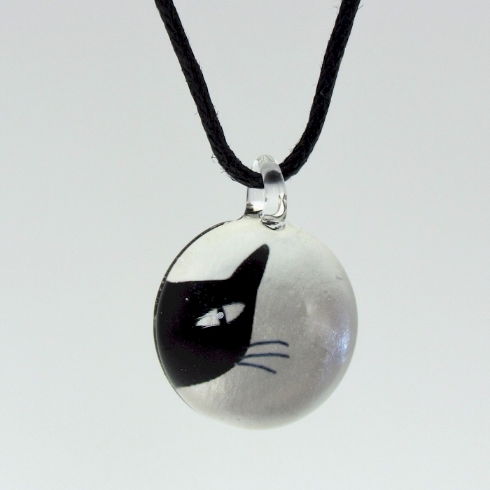 NK-Artisan Cat Glimpse