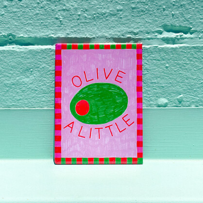 Olive A Little Magnet