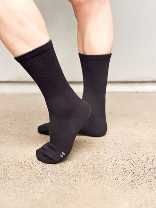Non-Fluffling Bamboo Cushion Foot Crew Sport Socks | Black | Seamless