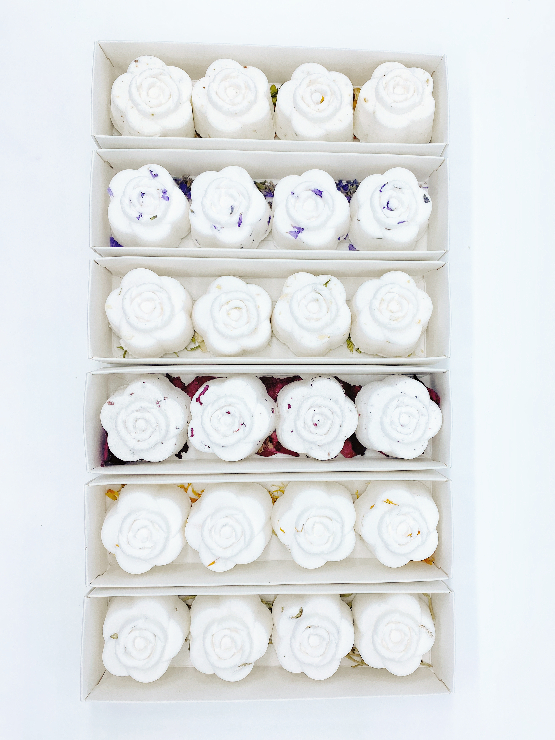 Earth Spring HONEYSUCKLE Hand Crafted Bathbombs (4 pack)