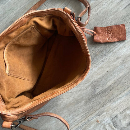 Sara Luxe Tan Saddle Bag