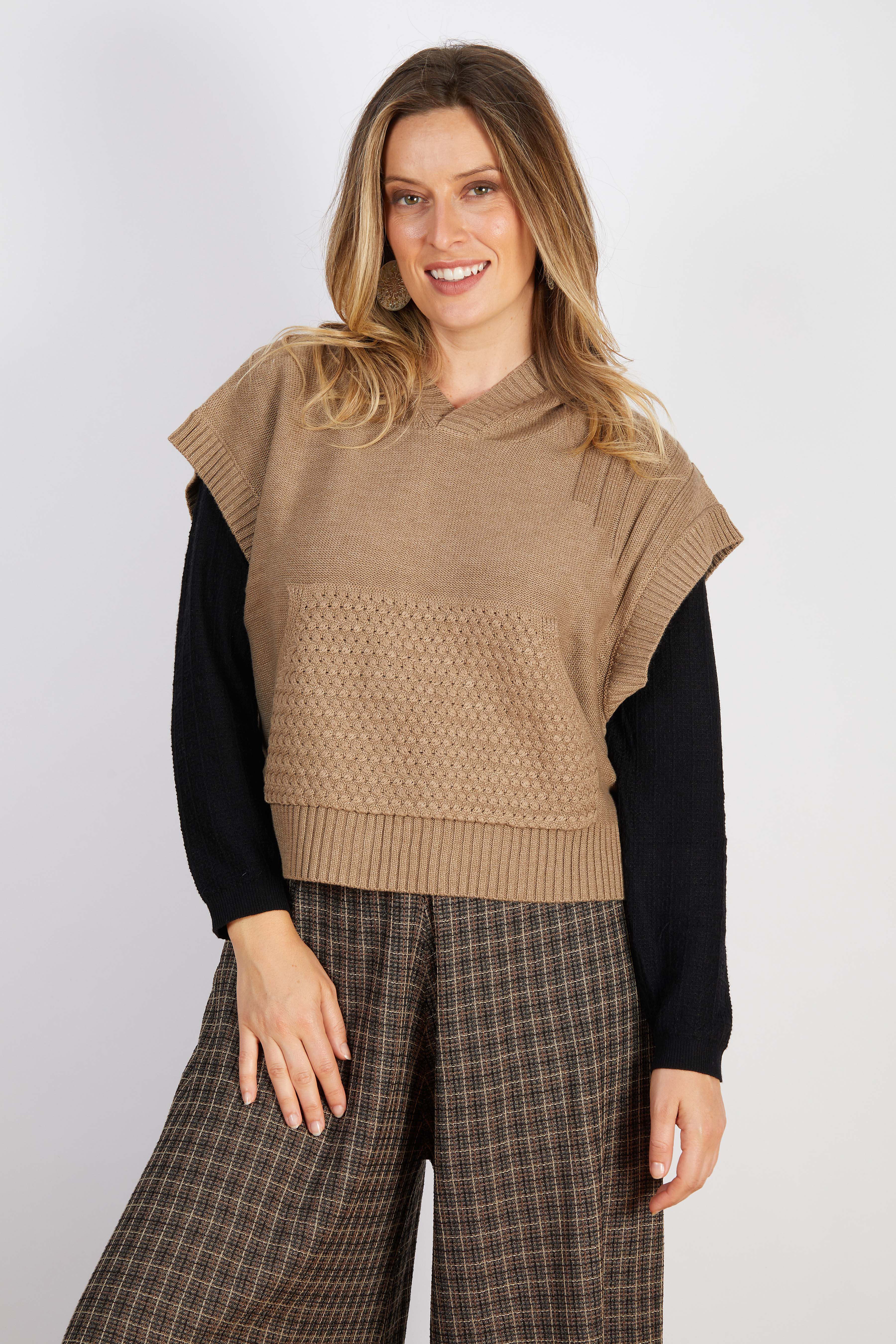 COTTON BLEND VEST WITH HOODIE LATTE