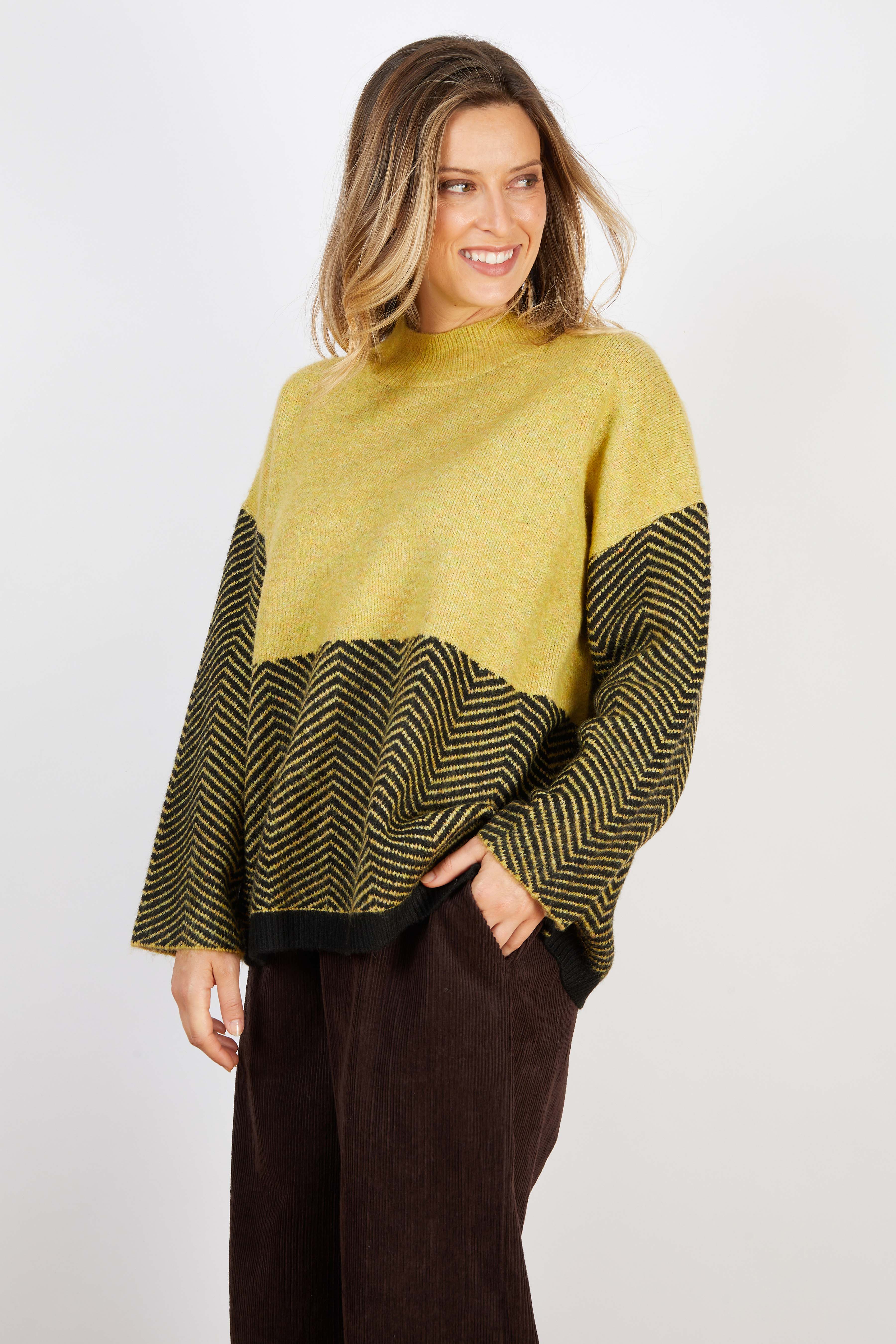 WOOL BLEND KNIT YELLOW AND BLACK