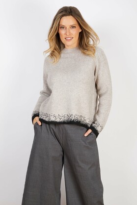 WOOL BLEND KNIT CAMEL WITH BLACK EDGES