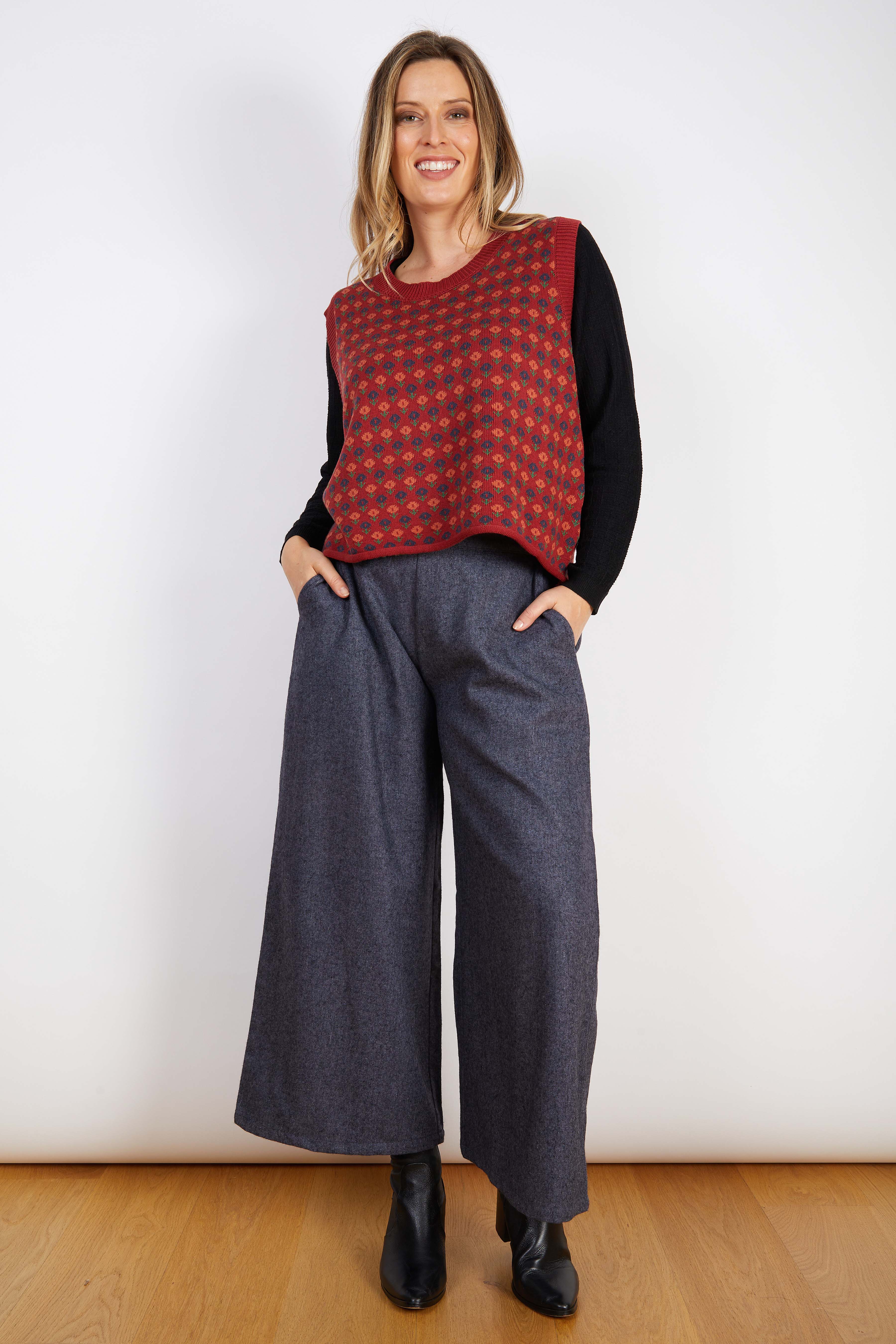 WOOL BLEND VEST  RED CHOC