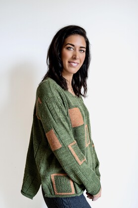 WOOL & ACRYLIC KNIT - GREEN  W TEXTURED DETAIL